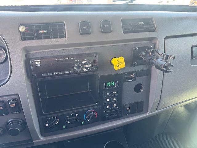 2020 Peterbilt 337-16