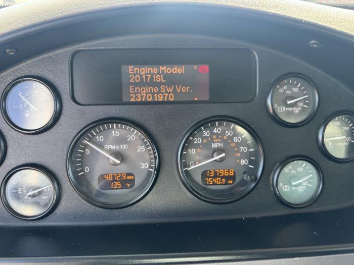 2020 Peterbilt 337-17