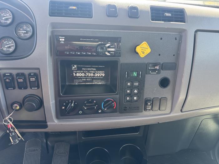 2020 Peterbilt 337-19