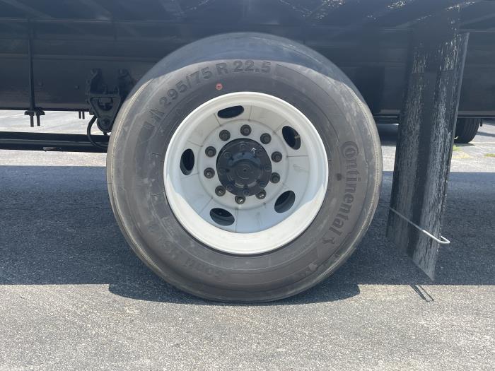 2025 Peterbilt 536-10