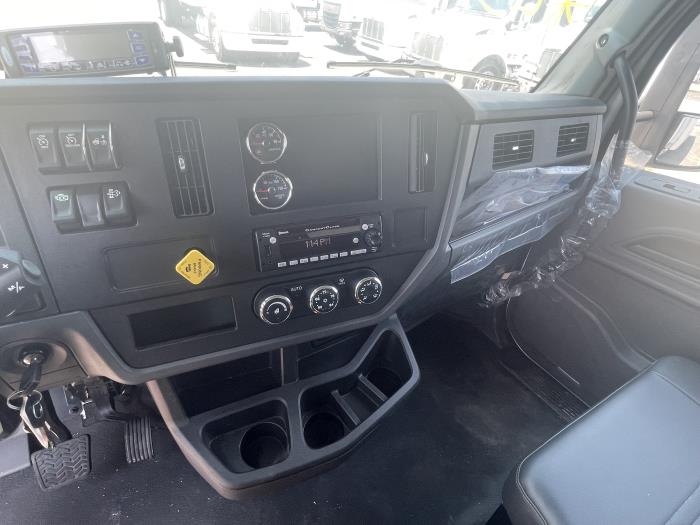 2025 Peterbilt 536-16