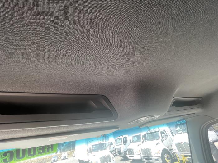 2025 Peterbilt 536-17