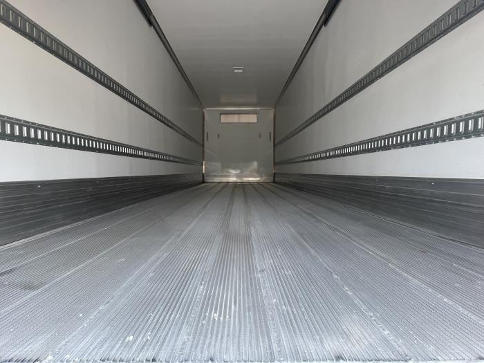 2025 Peterbilt 536-15