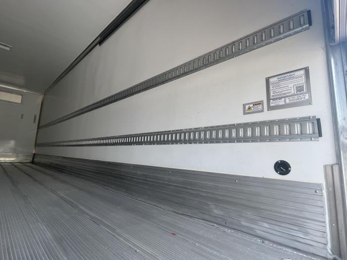 2025 Peterbilt 536-17