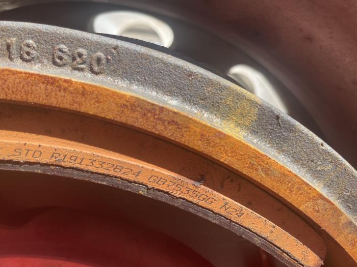 2022 Peterbilt 567-8