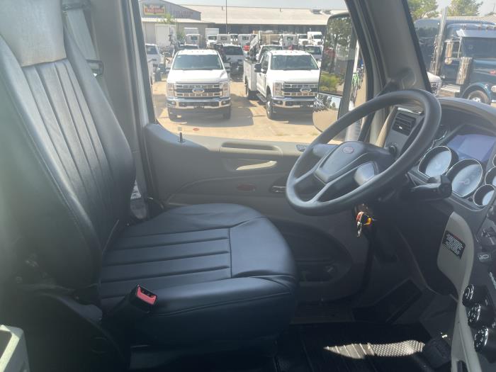 2022 Peterbilt 567-22