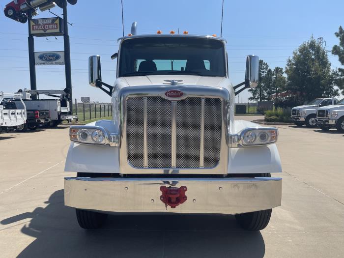 2022 Peterbilt 567-2