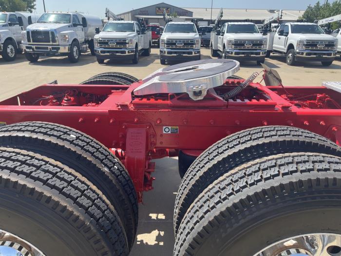 2022 Peterbilt 567-6