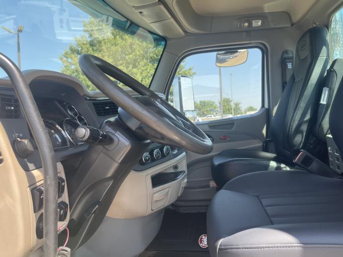 2022 Peterbilt 567-16