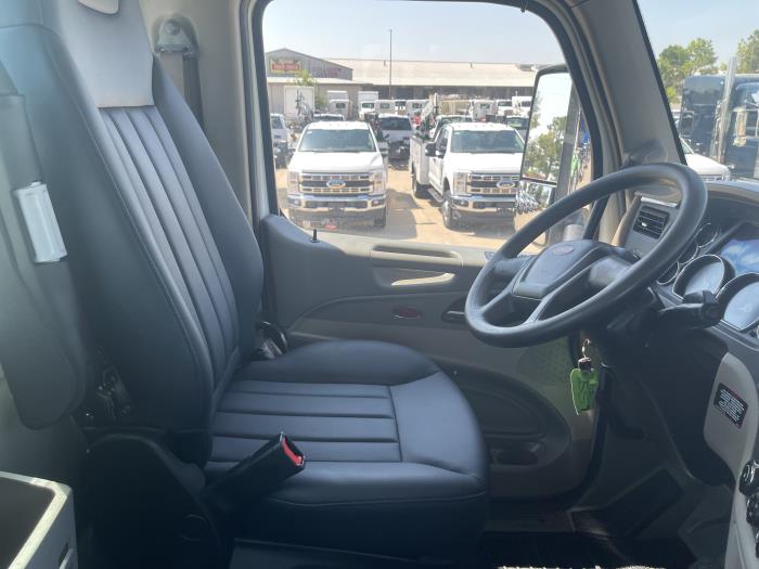 2022 Peterbilt 567-22
