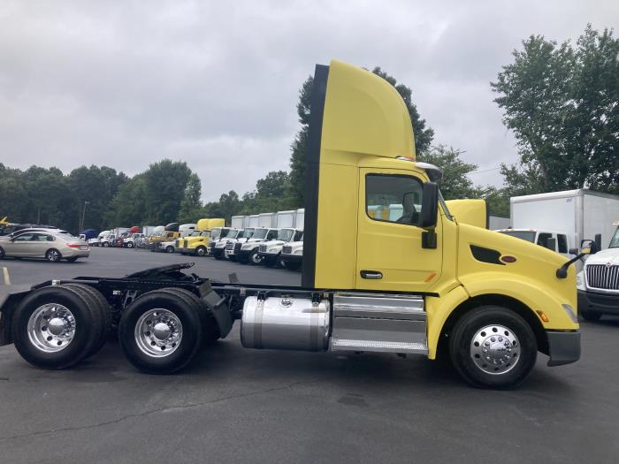 2021 Peterbilt 579-3