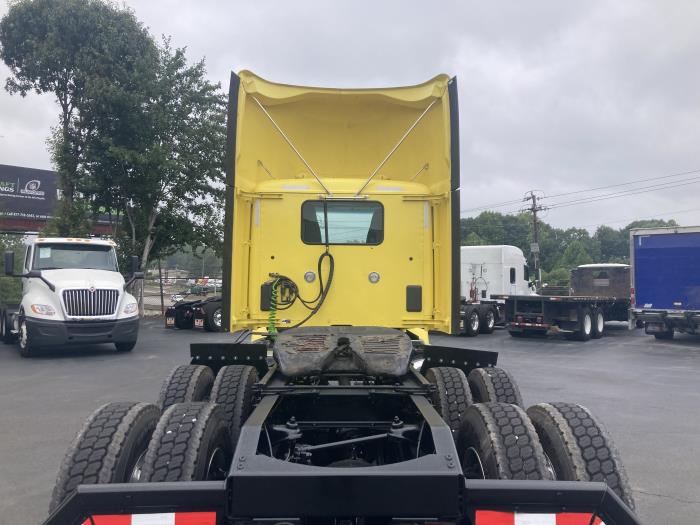 2021 Peterbilt 579-4