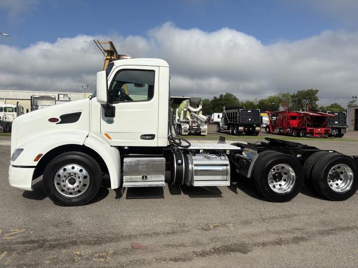 2018 Peterbilt 579-2