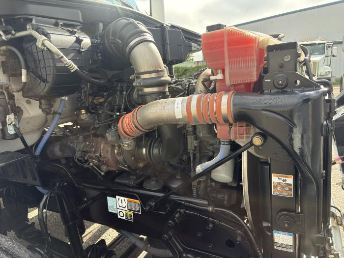 2018 Peterbilt 579-17