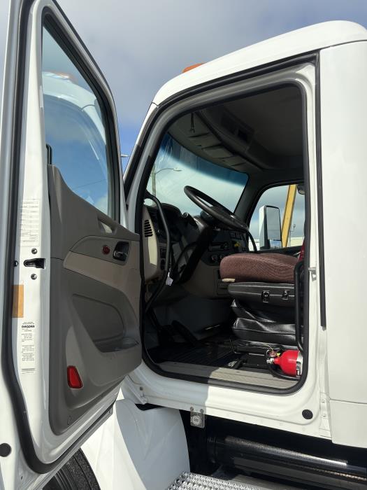 2018 Peterbilt 579-9