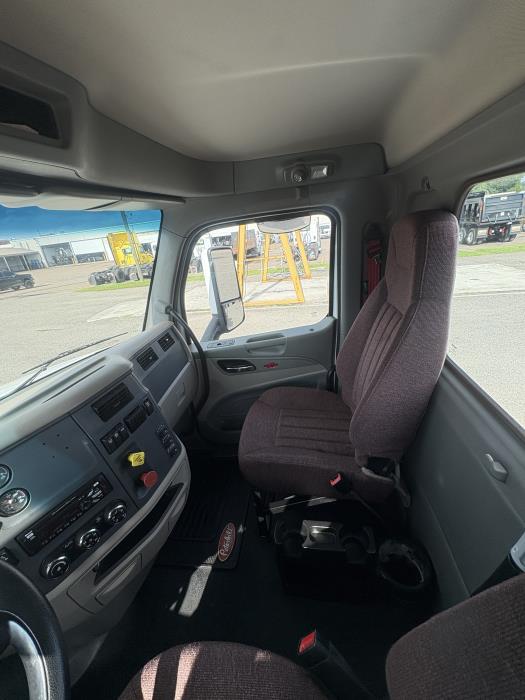 2018 Peterbilt 579-10