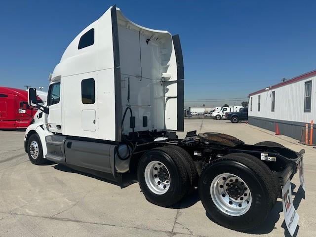 2021 Peterbilt 579 photo 3