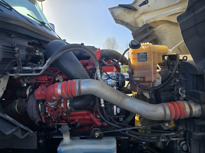 2020 International LT625-8