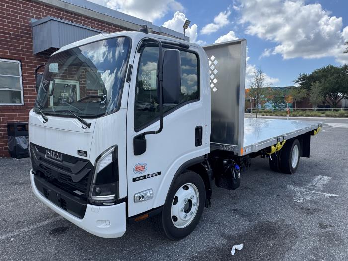 2025 Isuzu NRR-1