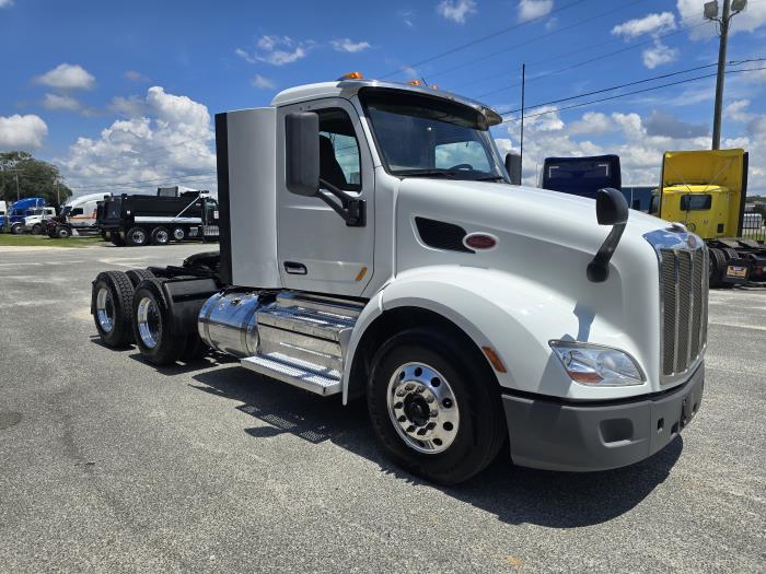 2021 Peterbilt 579-7
