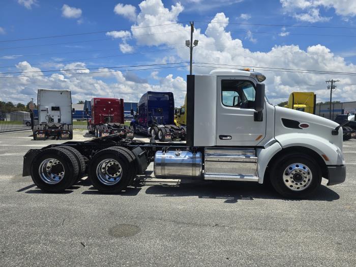 2021 Peterbilt 579-6