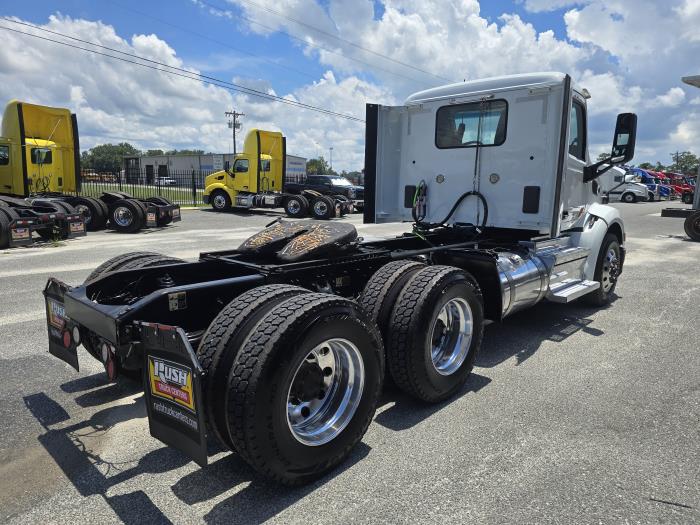 2021 Peterbilt 579-5