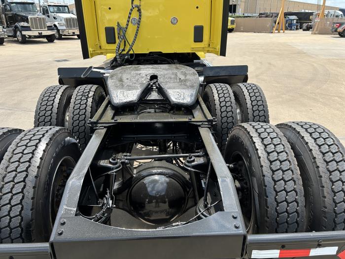 2021 Peterbilt 579-13