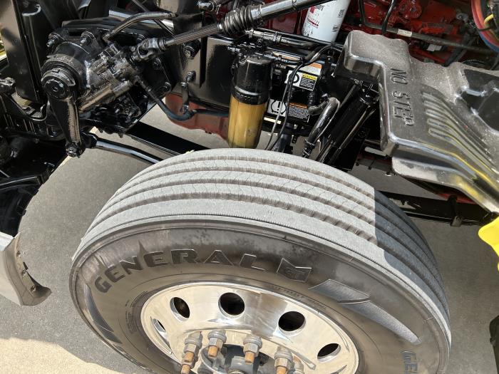 2021 Peterbilt 579-18