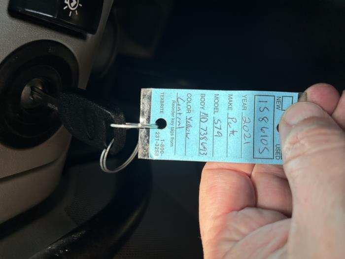 2021 Peterbilt 579-32