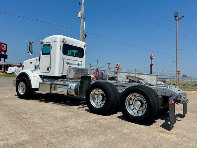 2012 Peterbilt 365-7