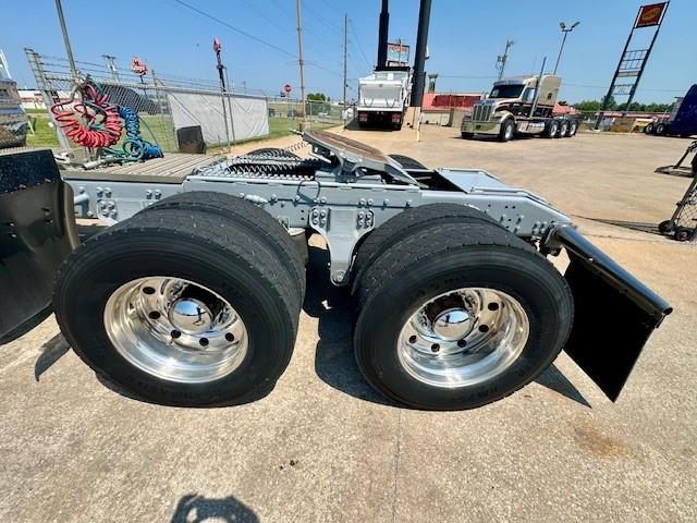 2012 Peterbilt 365-10