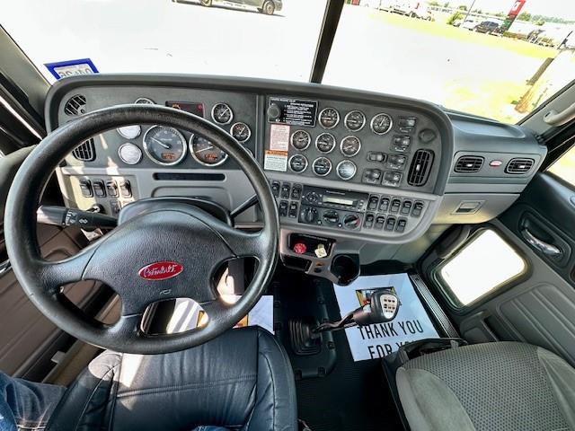 2012 Peterbilt 365-14