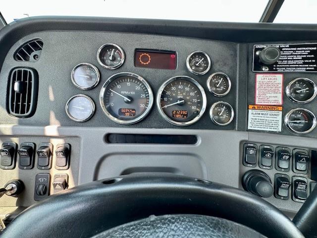 2012 Peterbilt 365-15