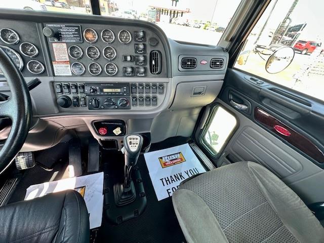 2012 Peterbilt 365-16