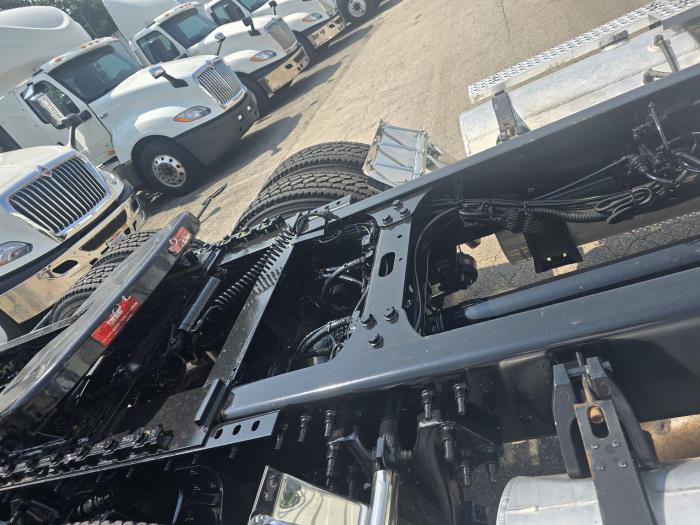 2022 International LT625-7