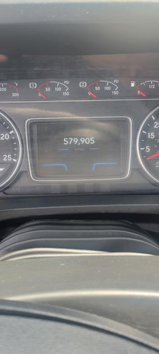 2022 International LT625-5