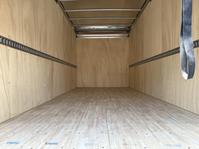 2025 Isuzu NPR-XD-10