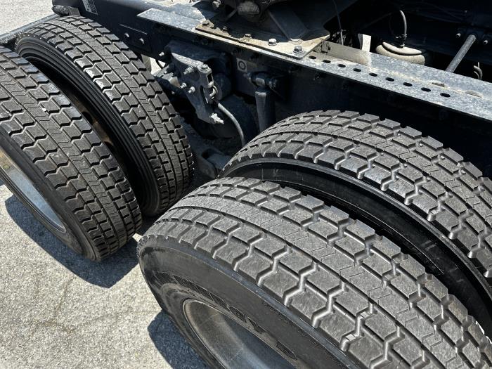 2022 Peterbilt 579-7