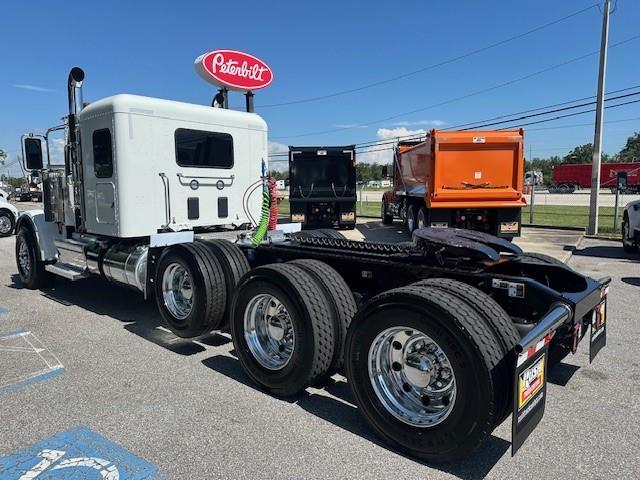 2026 Peterbilt 589-3
