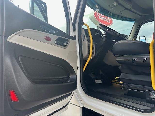 2026 Peterbilt 567-10