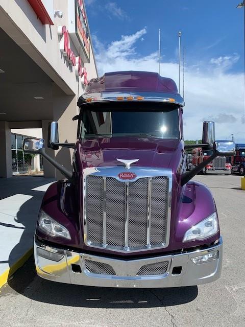2023 Peterbilt 579-2