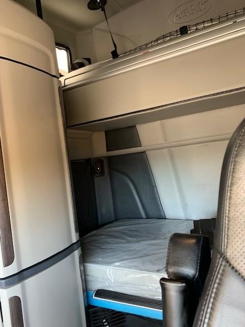 2023 Peterbilt 579-9