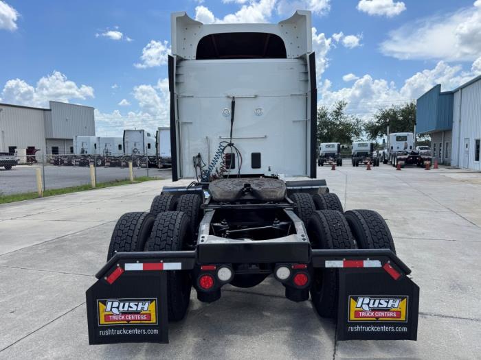 2022 Peterbilt 567-6