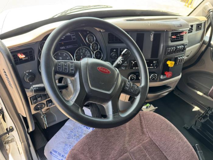 2022 Peterbilt 567-11