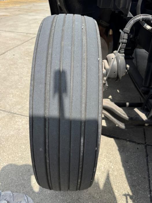 2022 Peterbilt 567-21