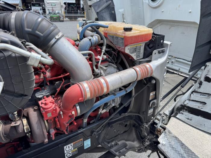 2022 Peterbilt 567-24