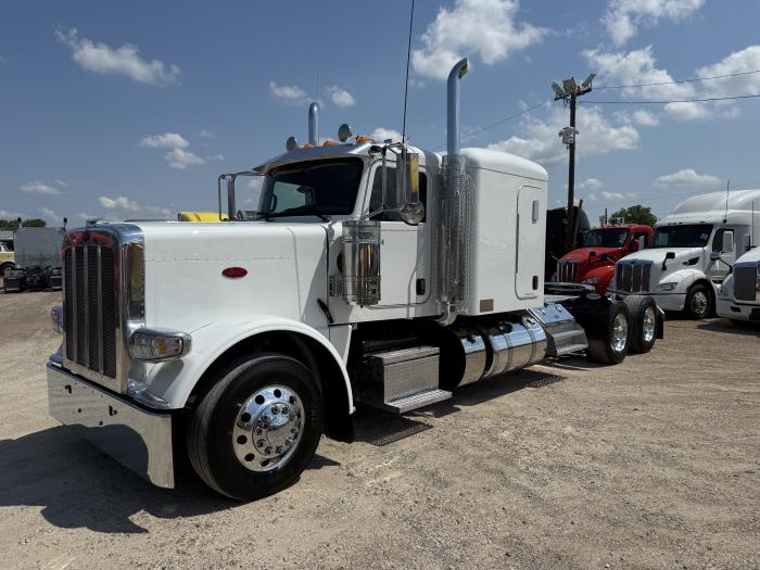 2023 Peterbilt 389-1