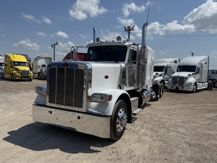 2023 Peterbilt 389-19