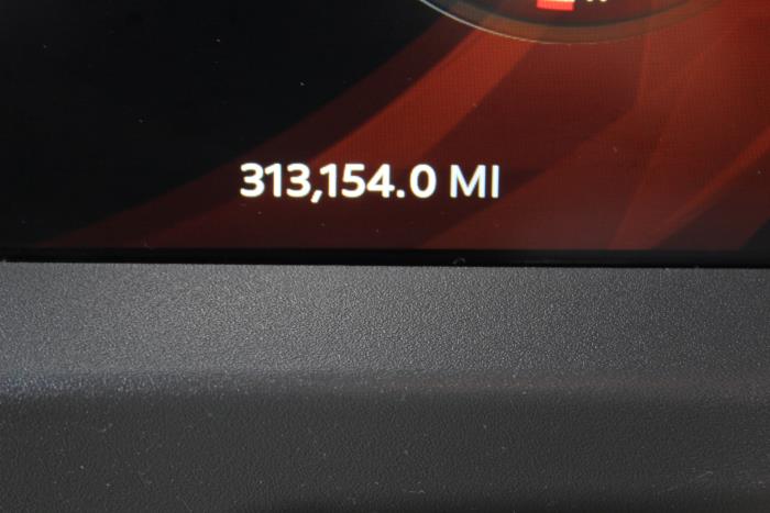 2023 Peterbilt 579-10