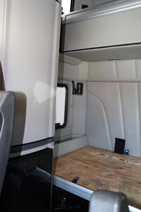 2023 Peterbilt 579-17